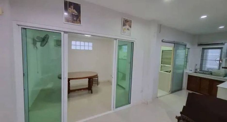 Haus zum Kauf mit 4 Zimmer in Si Racha, Chonburi
