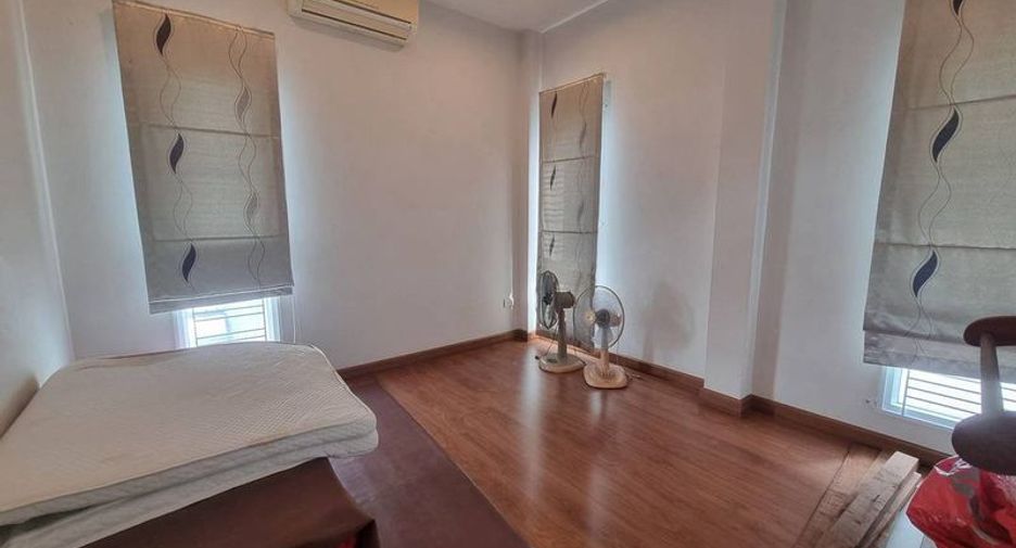 Haus zum Kauf mit 4 Zimmer in Si Racha, Chonburi
