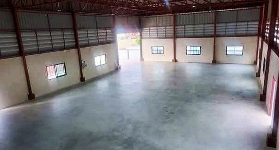 Almacén en venta de 2 habitaciones en Mueang Samut Sakhon, Samut Sakhon