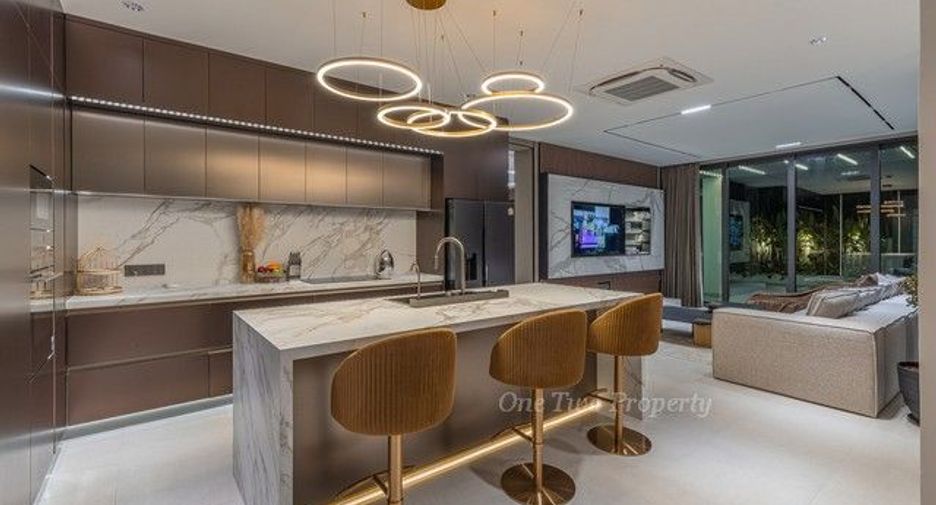 Продажа 7 спальни вилла в Саттахип, Чонбури