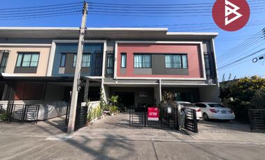 For sale 4 bedrooms townhouse in Lat Lum Kaeo, Pathum Thani