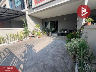 For sale 4 bedrooms townhouse in Lat Lum Kaeo, Pathum Thani