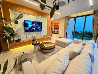 À vendre 5 chambres villa à Bang Lamung, Chonburi