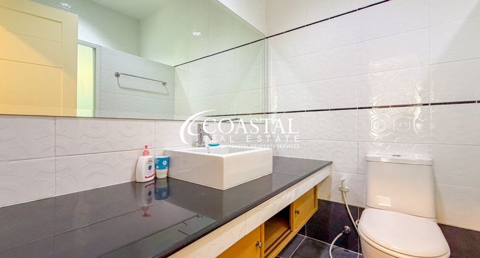 Casa en alquiler de 3 habitaciones en Bang Lamung, Chonburi