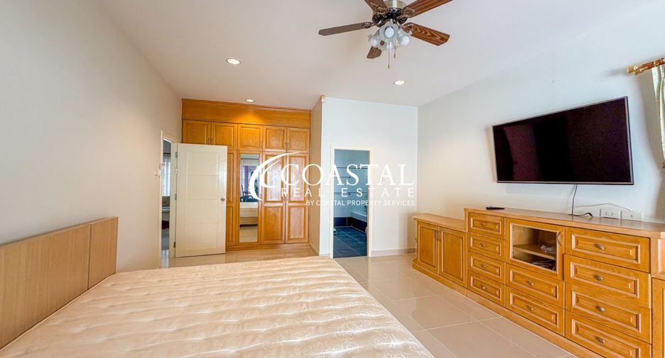 Casa en alquiler de 3 habitaciones en Bang Lamung, Chonburi