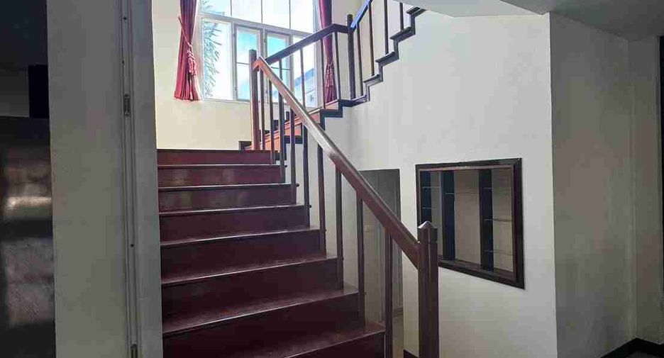 Casa en alquiler de 3 habitaciones en Ban Chang, Rayong