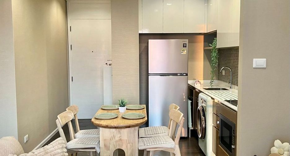 For rent 2 bedrooms condo in Chatuchak, Bangkok