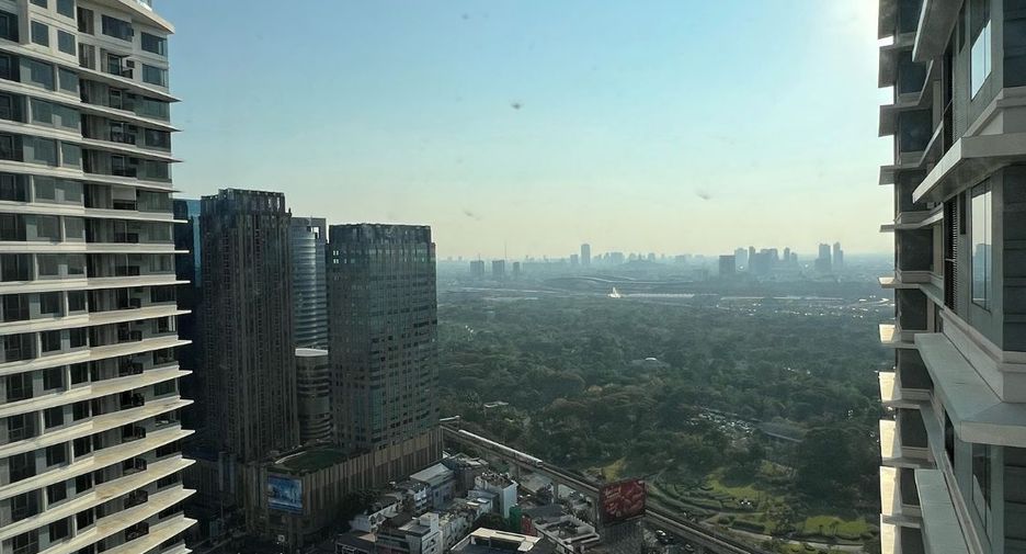 For rent 2 bedrooms condo in Chatuchak, Bangkok