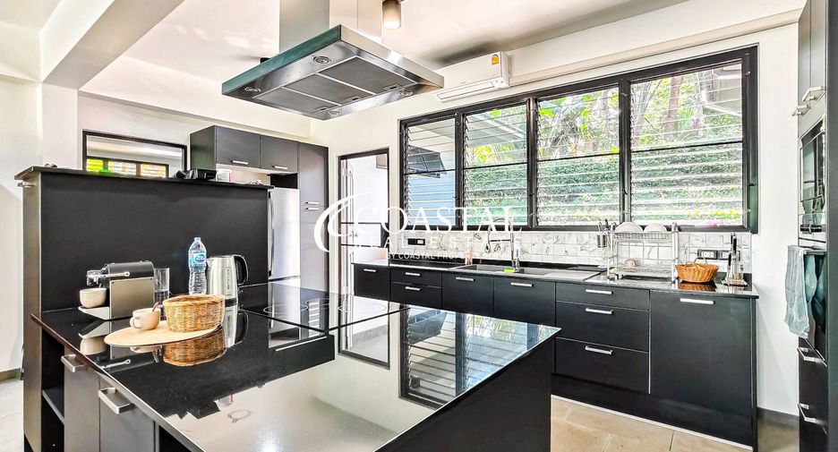 À vendre 4 chambres maison à Sattahip, Chonburi