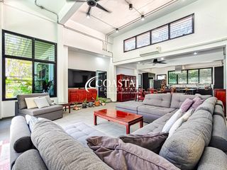 Casa en venta de 4 habitaciones en Bang Saray, Pattaya