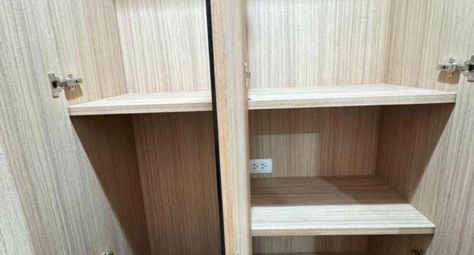 Condo en alquiler y en venta de 2 habitaciones en Phra Khanong, Bangkok