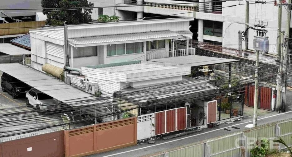 ขาย 2 ห้องนอน บ้านเดี่ยว ใน คลองเตย, กรุงเทพฯ