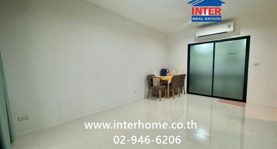 For sale 3 bedrooms townhouse in Nong Khaem, Bangkok