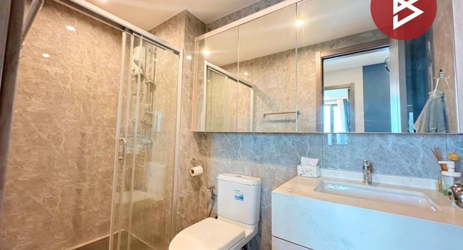 For sale 2 bedrooms condo in Huai Khwang, Bangkok