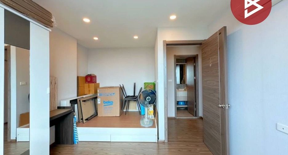 For sale 2 bedrooms condo in Huai Khwang, Bangkok