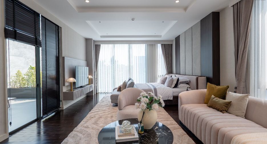 For sale 5 bedrooms house in Saphan Sung, Bangkok