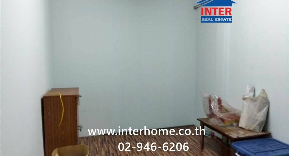 Gewerbefläche zum Kauf mit 4 Zimmer in Khlong Luang, Pathum Thani