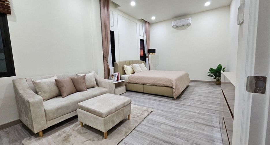 For sale 3 ベッドルーム villa in Bang Lamung, Chonburi