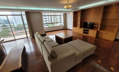 For rent 3 bedrooms condo in Watthana, Bangkok
