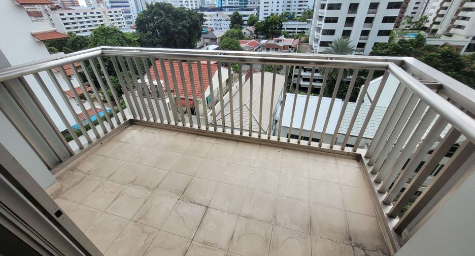 ให้เช่า 3 ห้องนอน คอนโด ใน วัฒนา, กรุงเทพฯ