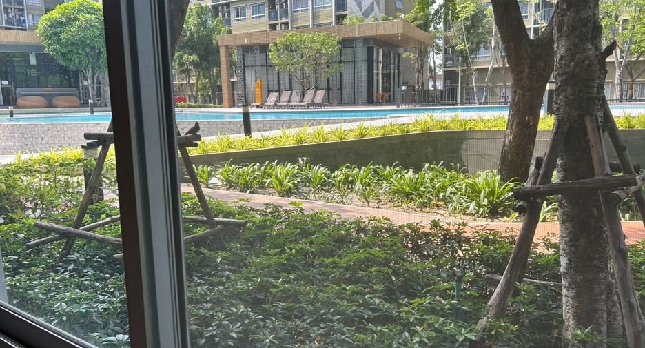 For sale 1 bed condo in Khlong Luang, Pathum Thani