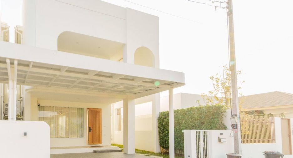 Casa en alquiler y en venta de 4 habitaciones en Hang Dong, Chiang Mai