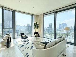 For sale 2 bedrooms condo in Pathum Wan, Bangkok