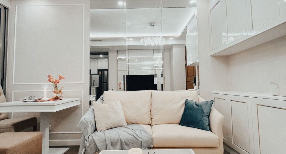 For rent 1 bed condo in Huai Khwang, Bangkok