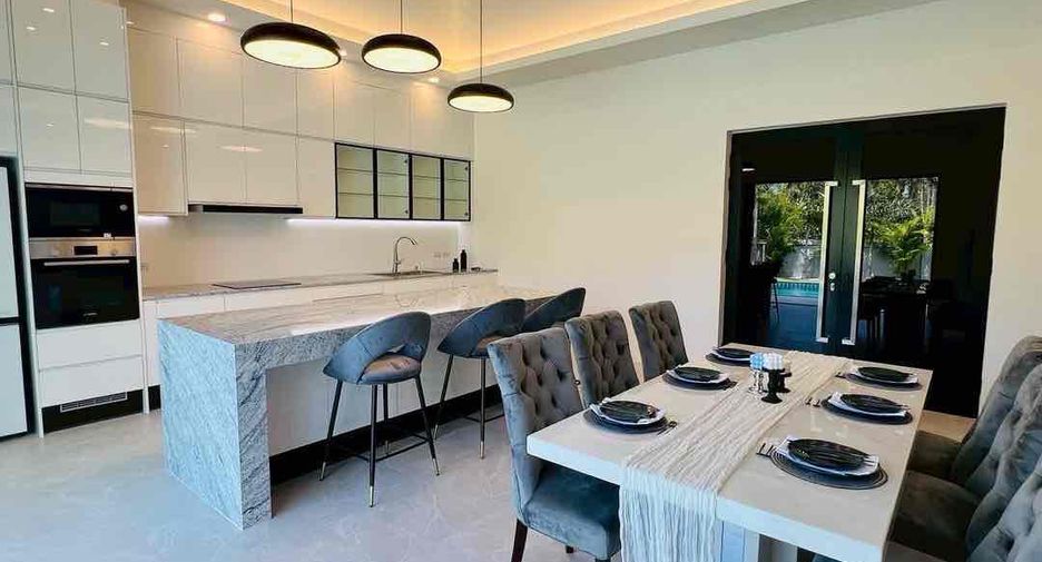 À louer 3 chambres villa à Bang Lamung, Chonburi