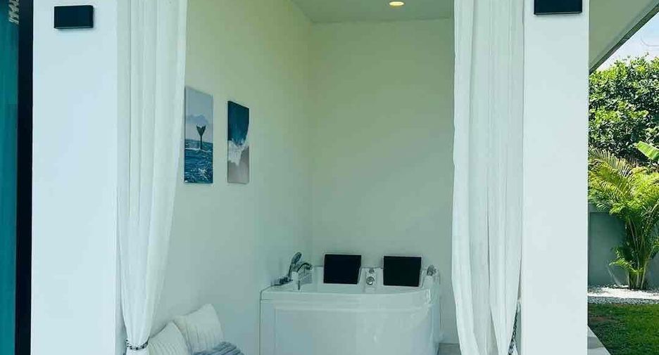 À louer 3 chambres villa à Bang Lamung, Chonburi