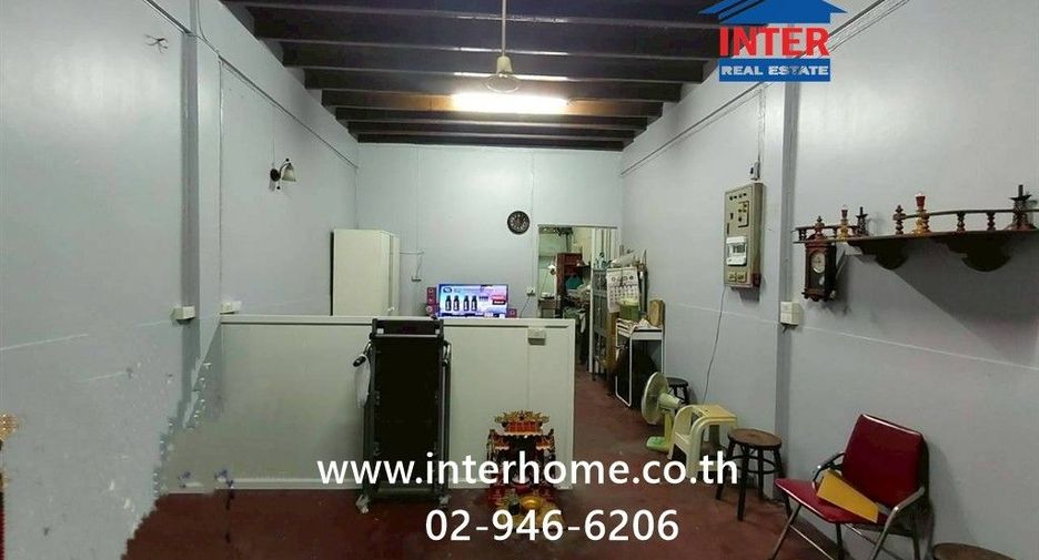 For sale 2 bedrooms townhouse in Sathon, Bangkok