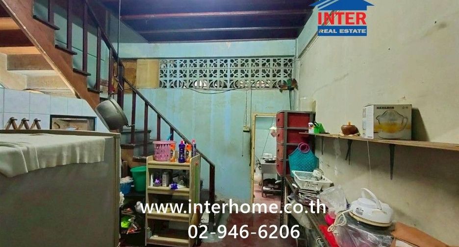 For sale 2 bedrooms townhouse in Sathon, Bangkok