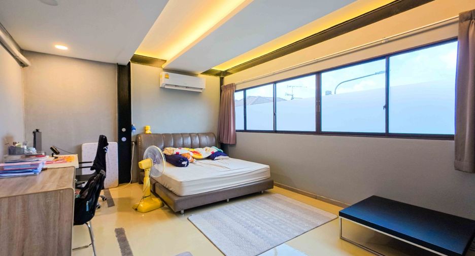 Casa en venta de 4 habitaciones en Thung Khru, Bangkok
