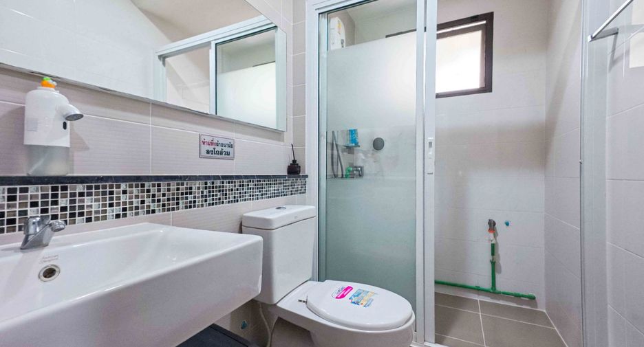 Casa en venta de 4 habitaciones en Thung Khru, Bangkok