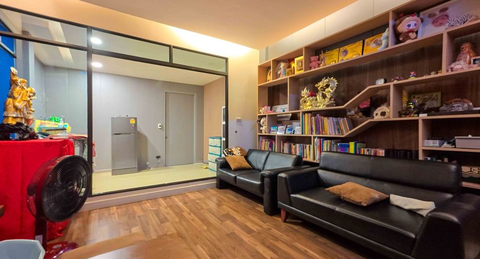 Casa en venta de 4 habitaciones en Thung Khru, Bangkok