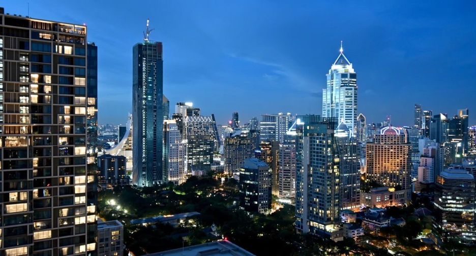 À louer et à vendre 3 chambres condo à Pathum Wan, Bangkok