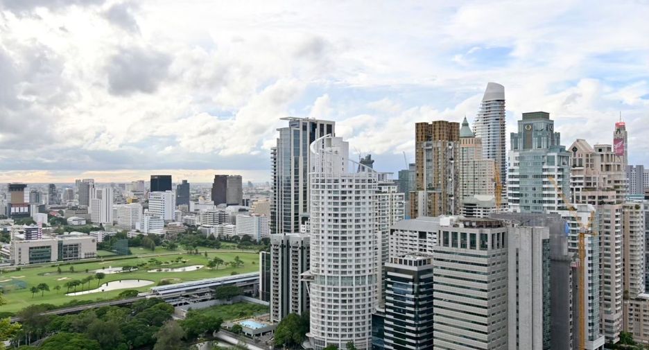 À louer et à vendre 3 chambres condo à Pathum Wan, Bangkok