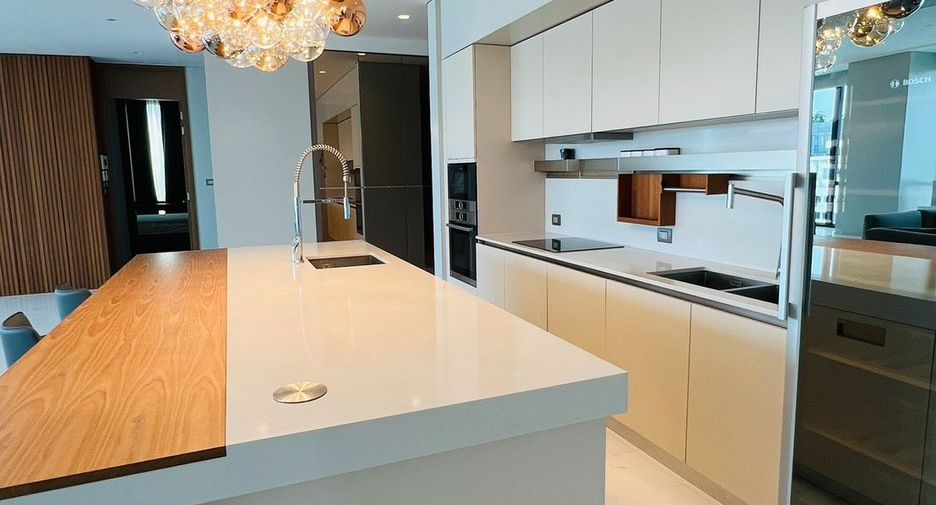 For rent and for sale 3 bedrooms condo in Pathum Wan, Bangkok