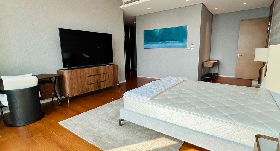 For rent and for sale 3 bedrooms condo in Pathum Wan, Bangkok