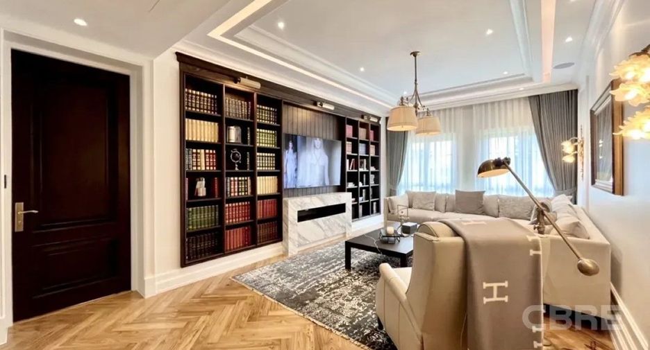 For rent and for sale 4 bedrooms house in Watthana, Bangkok