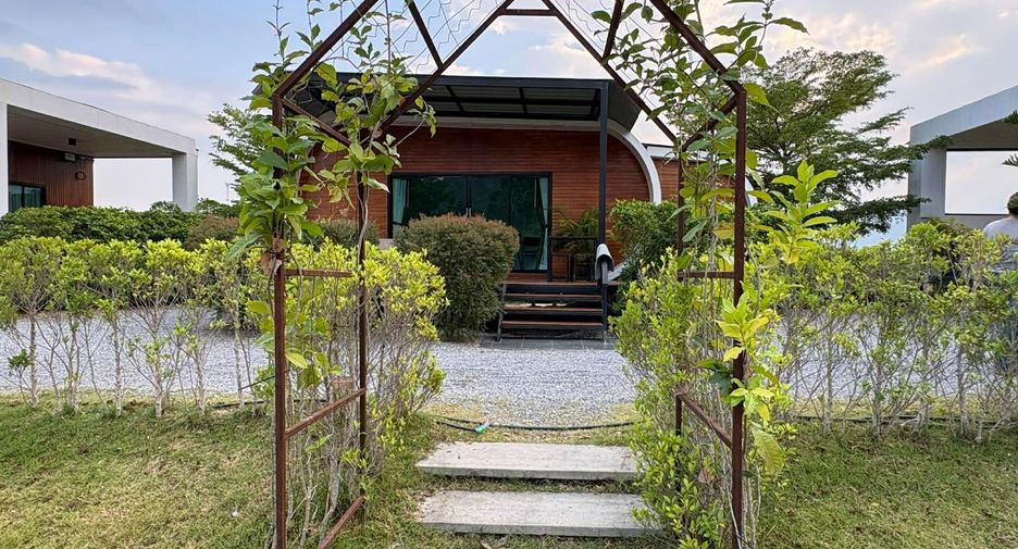 Villa zum Kauf mit 6 Zimmer in Phu Pha Man, Khon Kaen