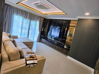 Haus zur Miete mit 4 Zimmer in Bang Phli, Samut Prakan