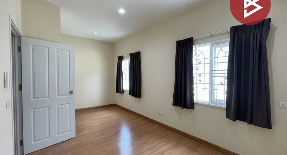 For sale 3 bedrooms townhouse in Prawet, Bangkok
