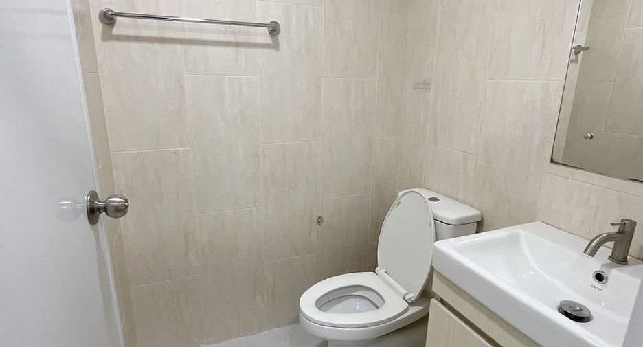 出售 1 卧室 公寓 在 Lat Phrao, 曼谷