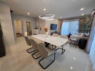 Casa en alquiler de 4 habitaciones en Bang Phli, Samut Prakan