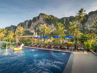 For sale 73 bedrooms hotel in Mueang Krabi, Krabi