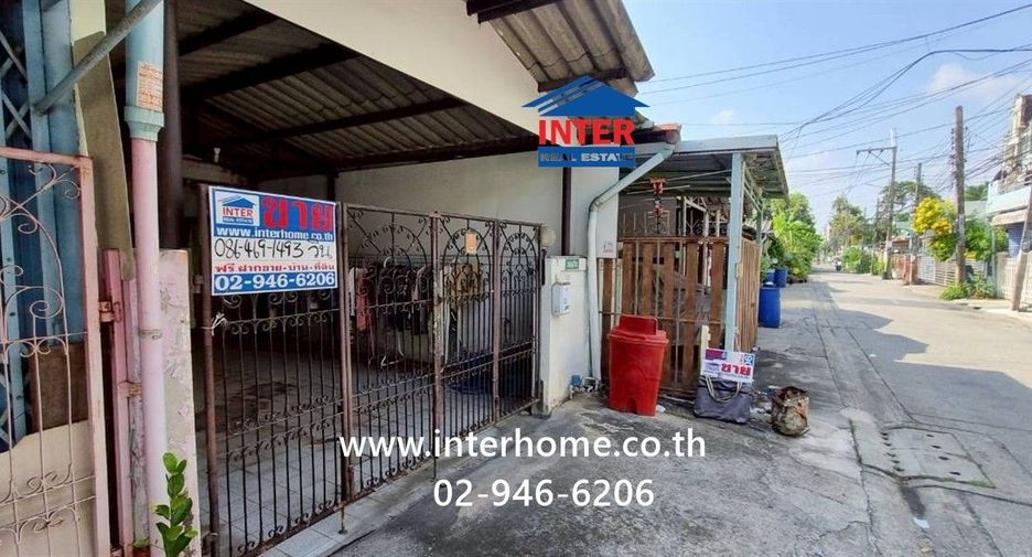 For sale 2 bedrooms townhouse in Wang Thonglang, Bangkok