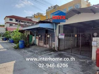 For sale 2 bedrooms townhouse in Wang Thonglang, Bangkok