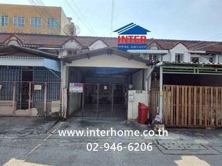 For sale 2 bedrooms townhouse in Wang Thonglang, Bangkok