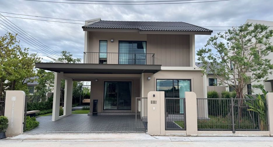 For sale 3 bedrooms villa in Bang Lamung, Chonburi